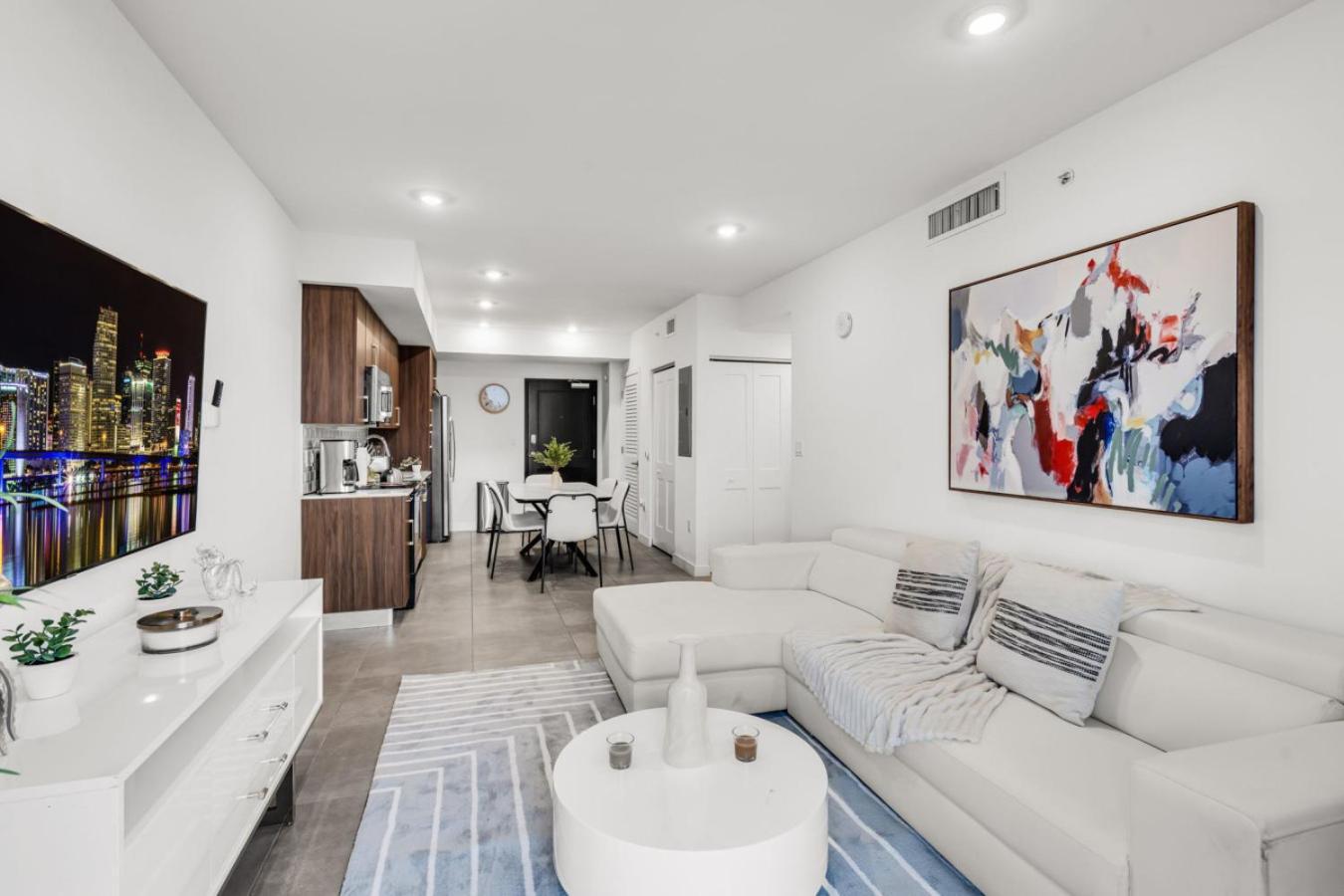 Family-friendly 3br Near Downtown With Parking Miami